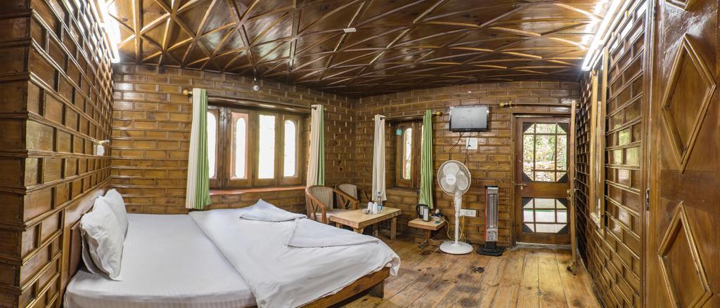 קאסול Parvati Kuteer Riverside Resort מראה חיצוני תמונה